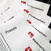 Schmuckgrafik mit Link auf Artikel Presseinformationen